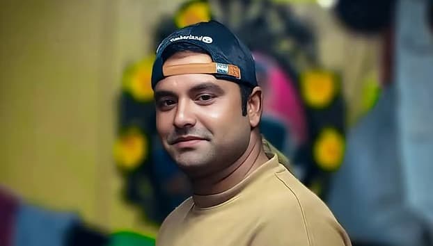 Description of Image