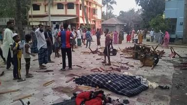 সাবেক রেলমন্ত্রী মুজিবুল হকের বাড়ি ভাঙচুর-অগ্নিসংযোগ