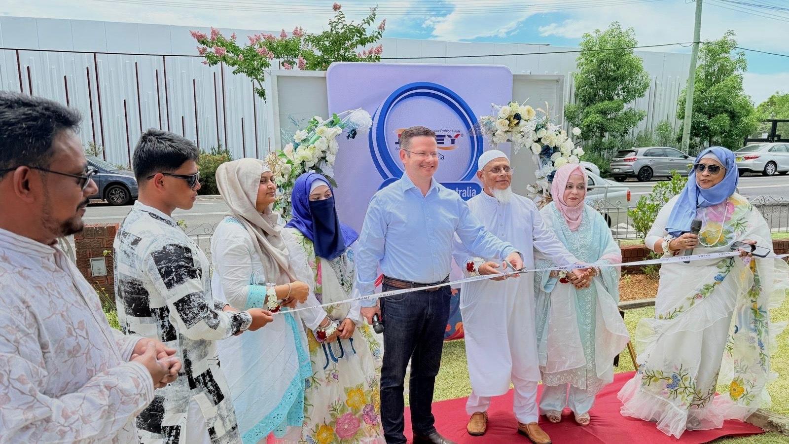 Description of Image