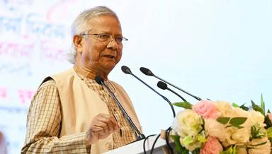 বিদেশে কর্মী পাঠাতে দালাল ও প্রতারণামুক্ত ব্যবস্থা গড়ার ওপর গুরুত্বারোপ প্রধান উপদেষ্টার