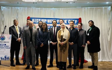 নিউইর্য়কে লিডারশিপ সামিটে প্রার্থীদের সঙ্গে বাংলাদেশি আমেরিকানদের মতবিনিময়