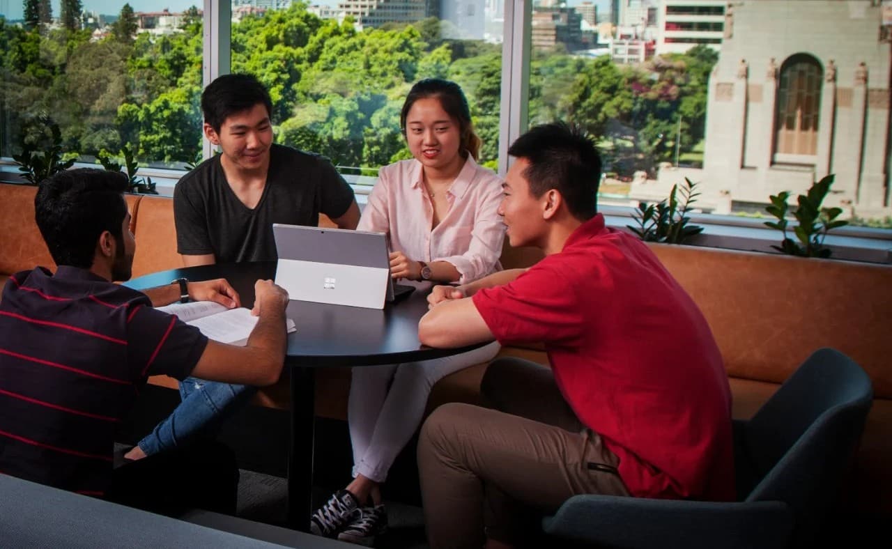 বাংলাদেশসহ চার দেশের শিক্ষার্থী ভিসা যাচাই কঠোর করল অস্ট্রেলিয়ার হোম অ্যাফেয়ার্স