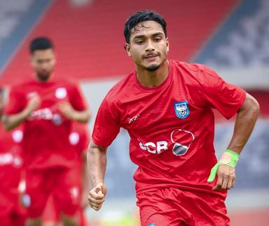 ভুটানের বিপক্ষে ফাহমিদুলের অভিষেক, খেলবেন হামজাও