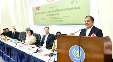 জলবায়ু অভিবাসীদের উন্নয়ন প্রক্রিয়ায় অন্তর্ভুক্তির আহ্বান তথ্যমন্ত্রীর