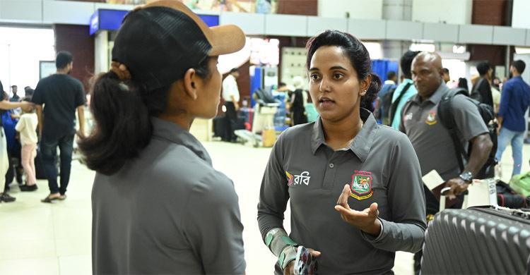 নারী টি-টোয়েন্টি বিশ্বকাপে অংশ নিতে সংযুক্ত আরব আমিরাতে পৌঁছেছে বাংলাদেশ দল