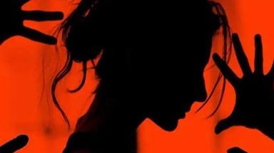 কক্সবাজারে ঘরে ঢুকে গৃহবধূকে নির্যাতন-ধর্ষণের পর সঞ্চিত সব অর্থ নিয়ে গেছে দুর্বৃত্তরা