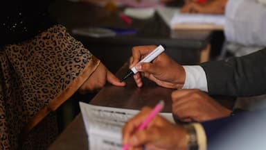 ভোটগ্রহণ শেষ, এখন অপেক্ষা ফলাফলের