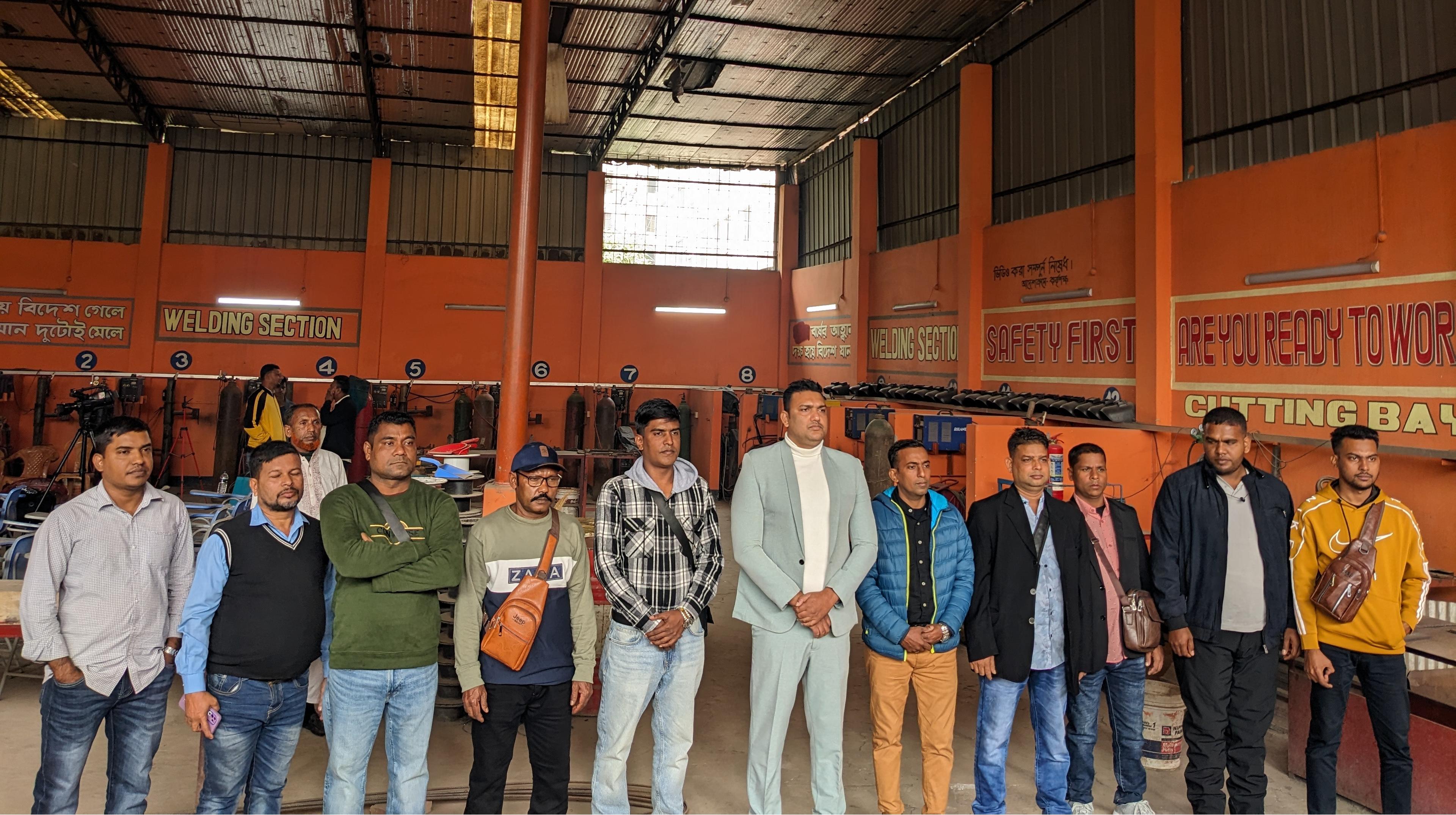 Description of Image