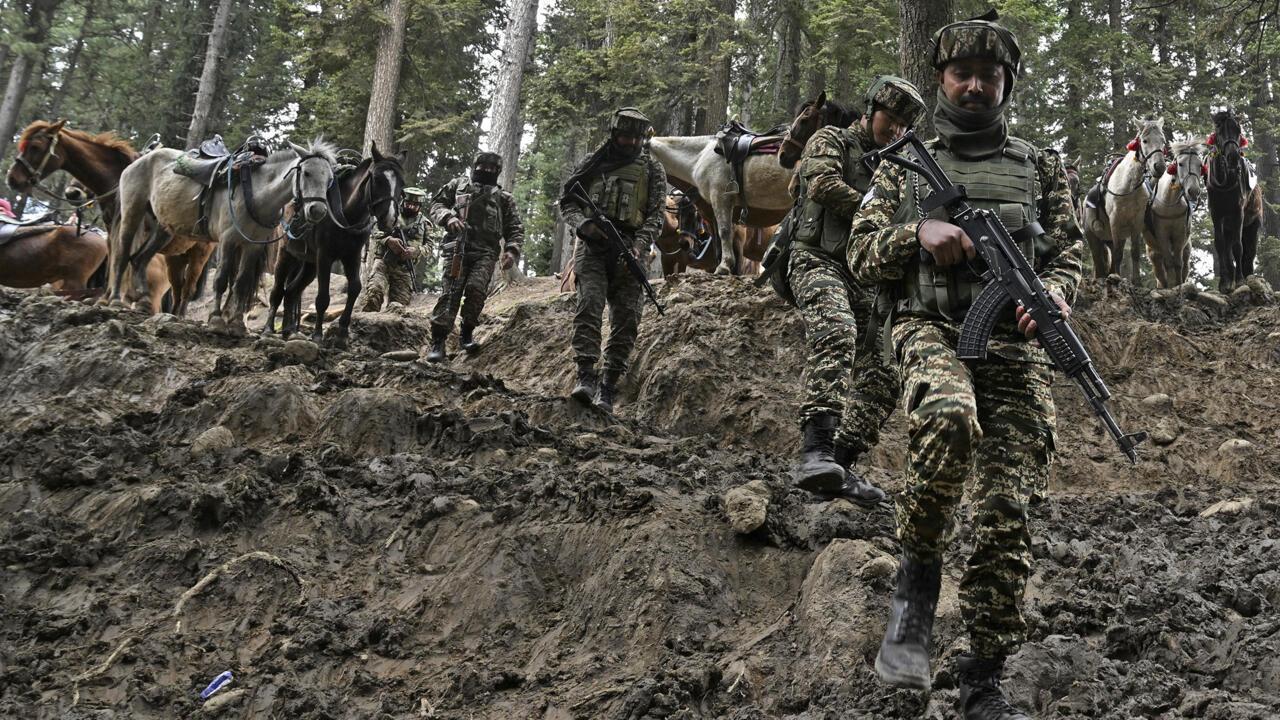ভারত-পাকিস্তান যুদ্ধ পরিস্থিতিতে কতটা অনিশ্চিত উপমহাদেশের ক্রীড়াঙ্গন?