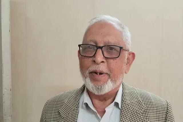 চট্টগ্রামে কার্যালয় থেকে ইউপি চেয়ারম্যান গ্রেপ্তার