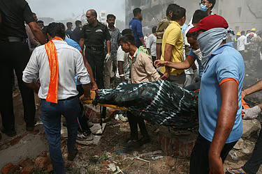 আহমেদাবাদে বিধ্বস্ত বিমানের কোনো আরোহী বেঁচে নেই